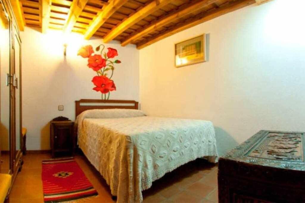 Casa Rural Lucia Es Una Casa Rural Amplia Con Pat Cabezas Bajas Экстерьер фото