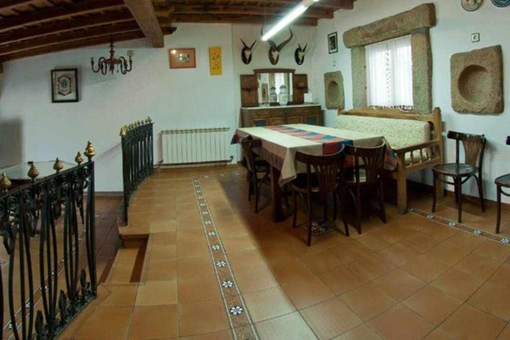 Casa Rural Lucia Es Una Casa Rural Amplia Con Pat Cabezas Bajas Экстерьер фото